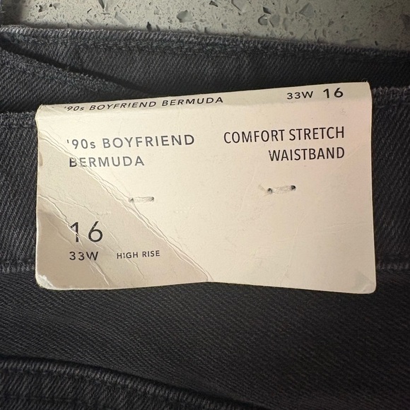 NWT American Eagle Black Bermuda 90s Boyfriend Jean Shorts 16 / 33w - Picture 3 of 6